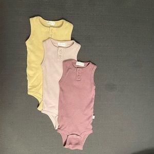 Jamie Kay 100% Organic bodysuits!